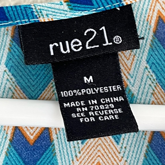Rue 21, turquoise/orange/white top, size Medium - Picture 3 of 4